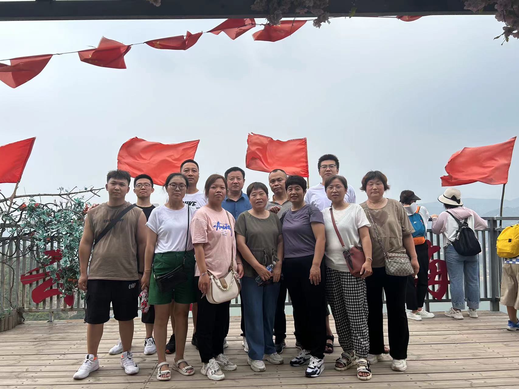 合影5.jpg